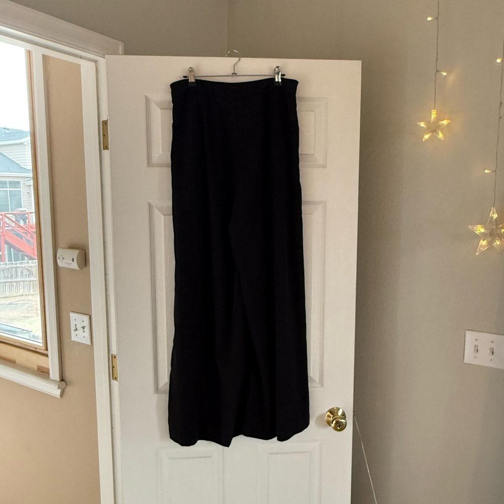 Elegant Black Wide-Leg Pants